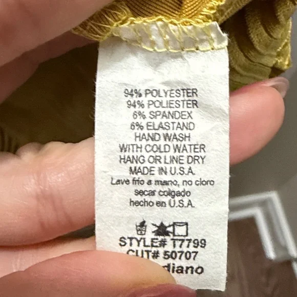 MTS Gold Ribbed Velvet Top - Picture 5 of 7